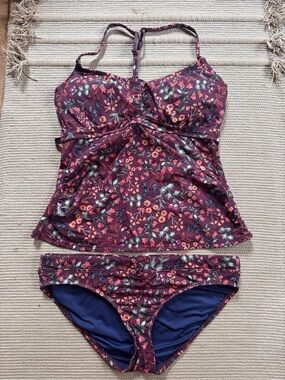 Title Nine Tankini Swim Suit Women’s 38 C Top large bottoms floral plum like new